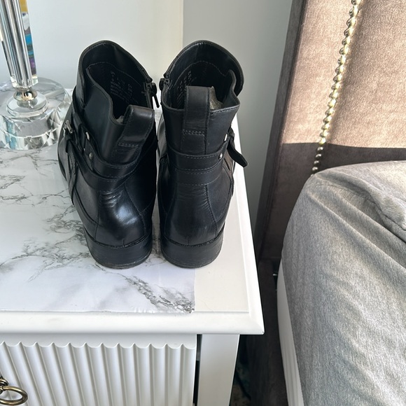 Clark’s ankle boots - Picture 4 of 6